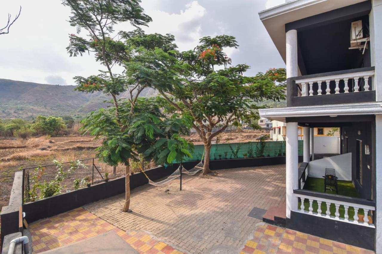 Black Stone Villa Karli Bagian luar foto